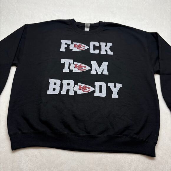 Kansas City Chiefs F%*K Tom Brady Arrowhead Logo Crewneck Sweatshirt Black XL - Picture 1 of 7